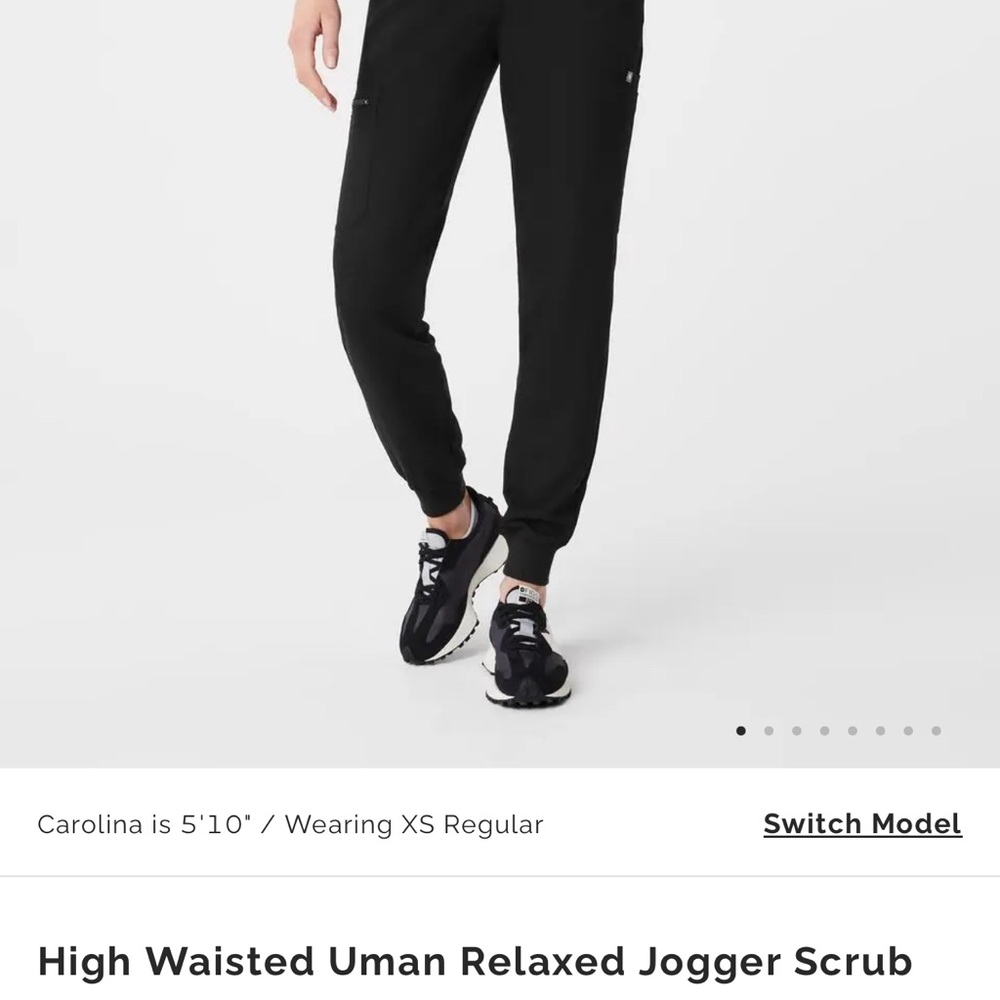 Black Relaxed Jogger Scrub Pants